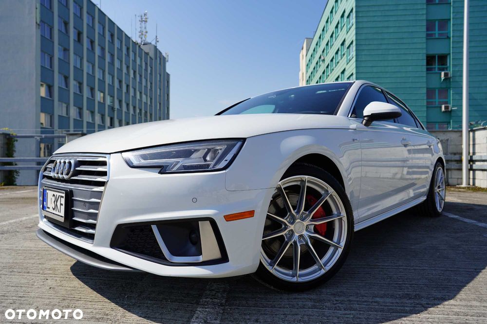 Audi A4 Limousine - 4