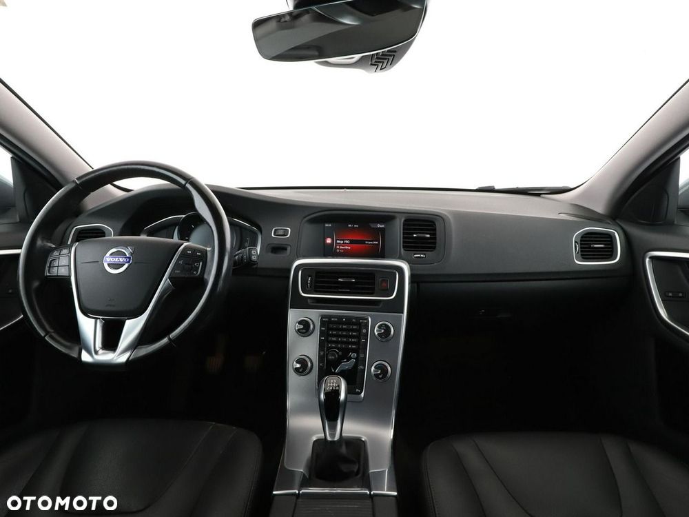 Volvo V60 D2 Summum - 16
