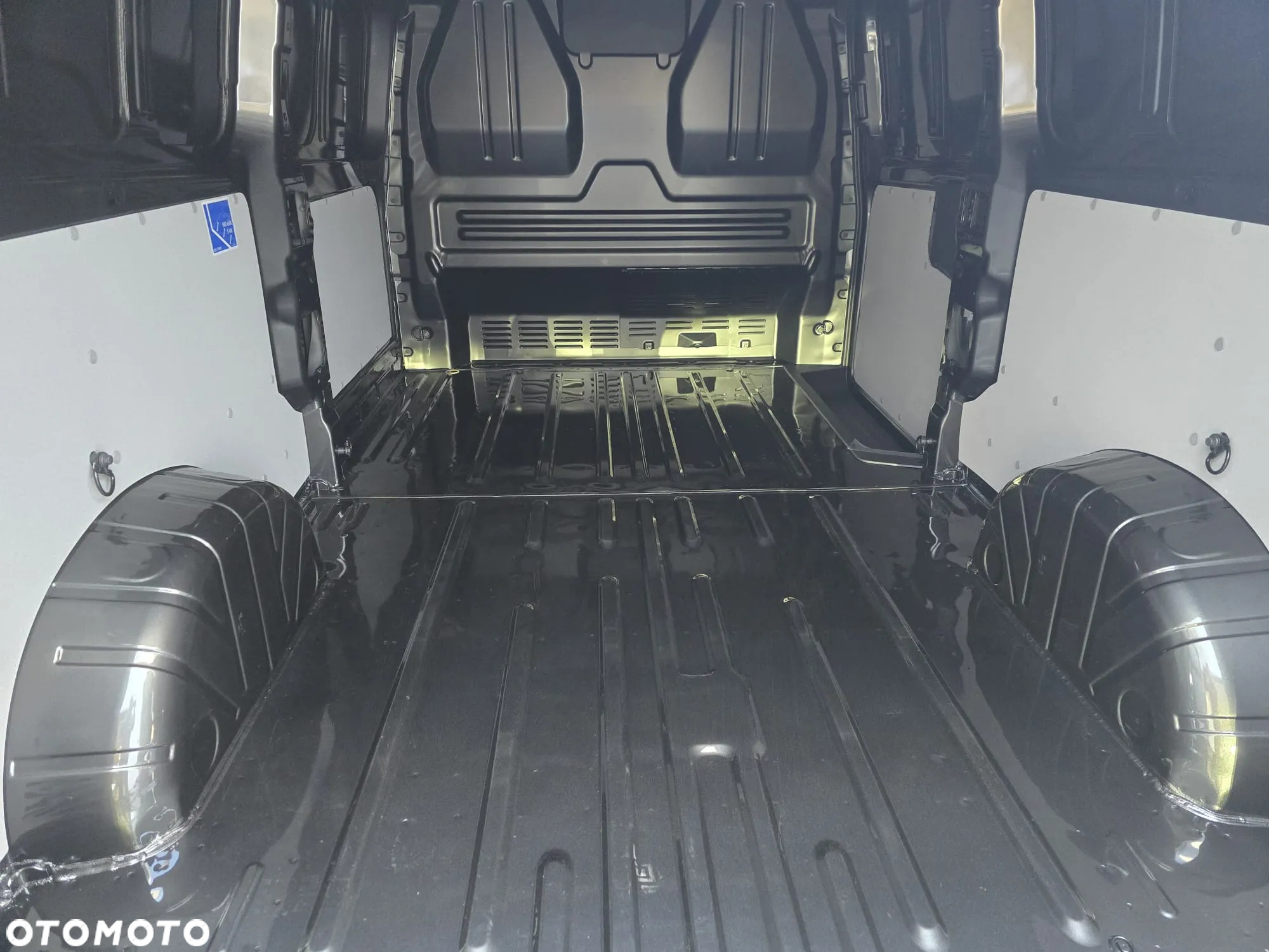 Volkswagen NOWY TRANSPORTER - 8
