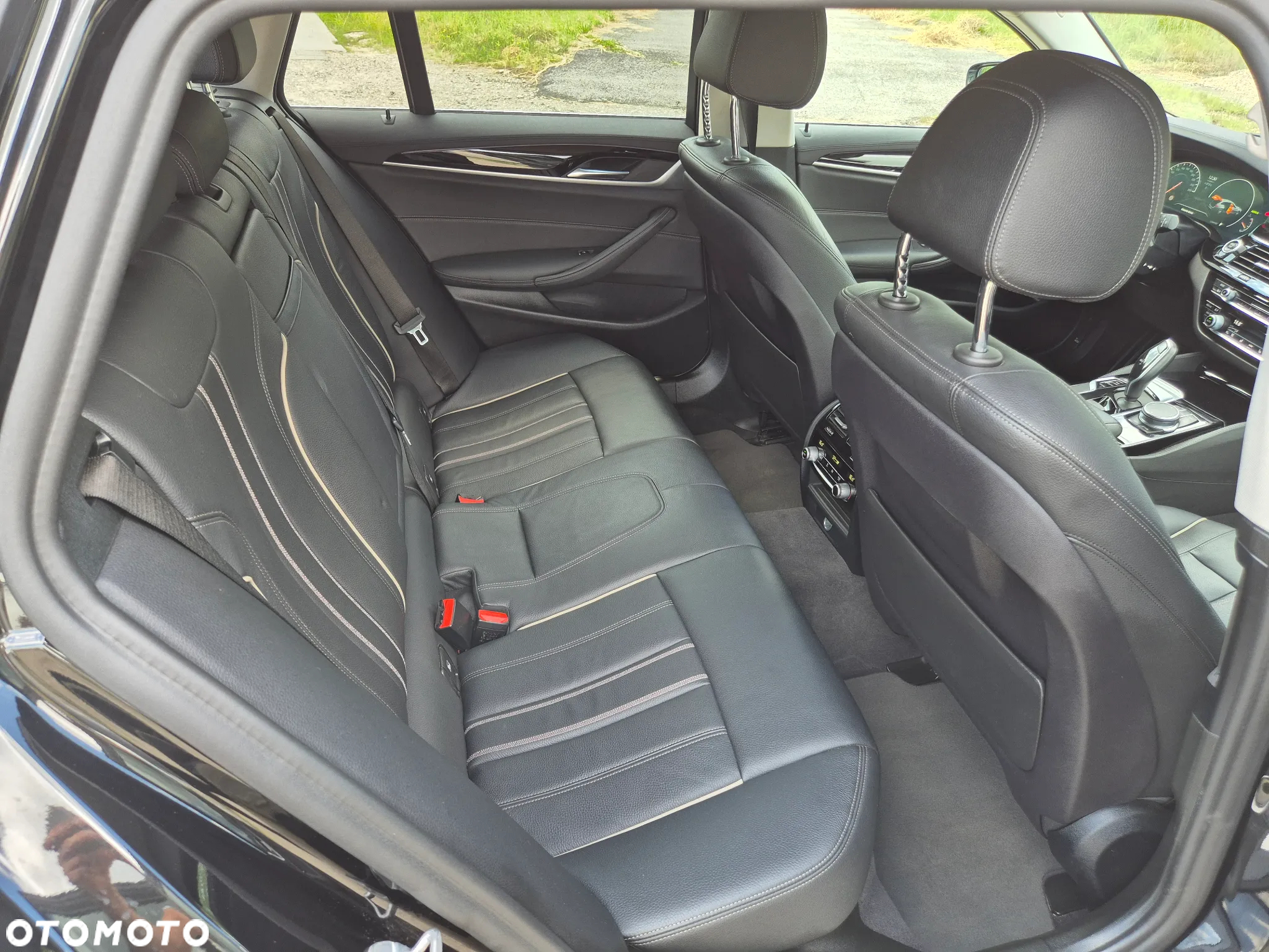 BMW Seria 5 530d xDrive Luxury Line - 31
