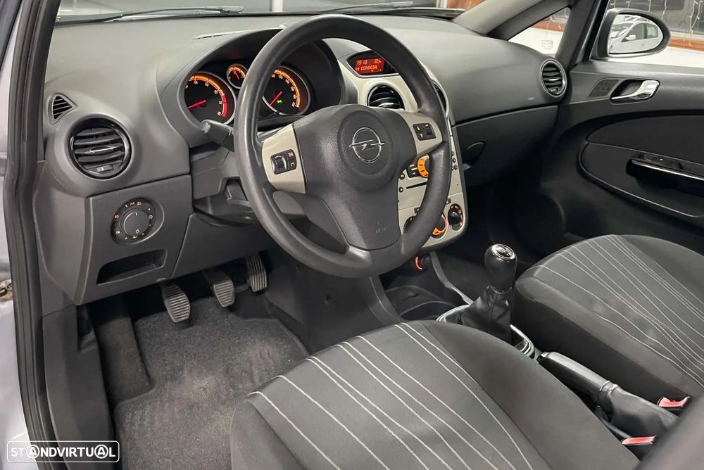 Opel Corsa 1.2 Enjoy - 15