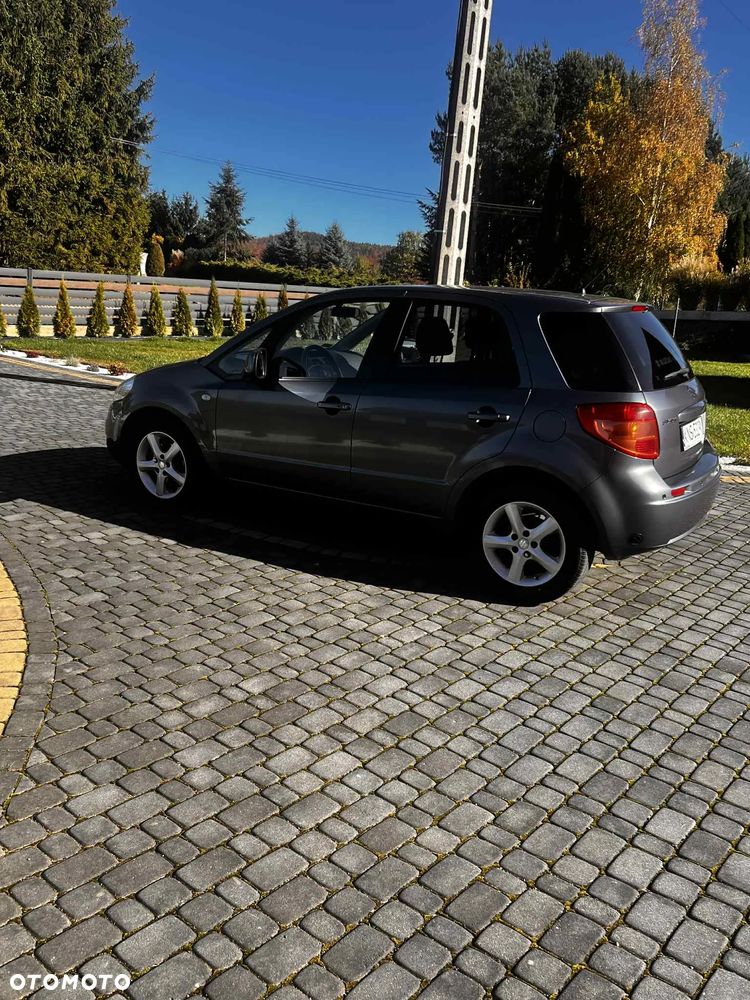 Suzuki SX4 - 12
