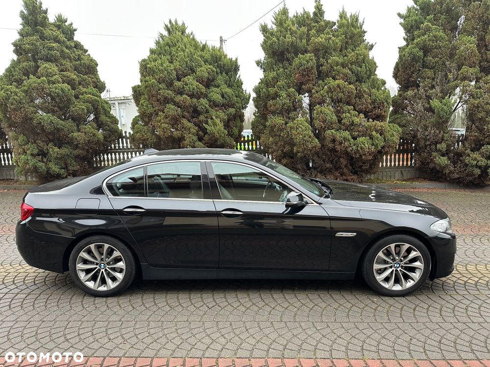 BMW Seria 5 520d xDrive Luxury Line - 10