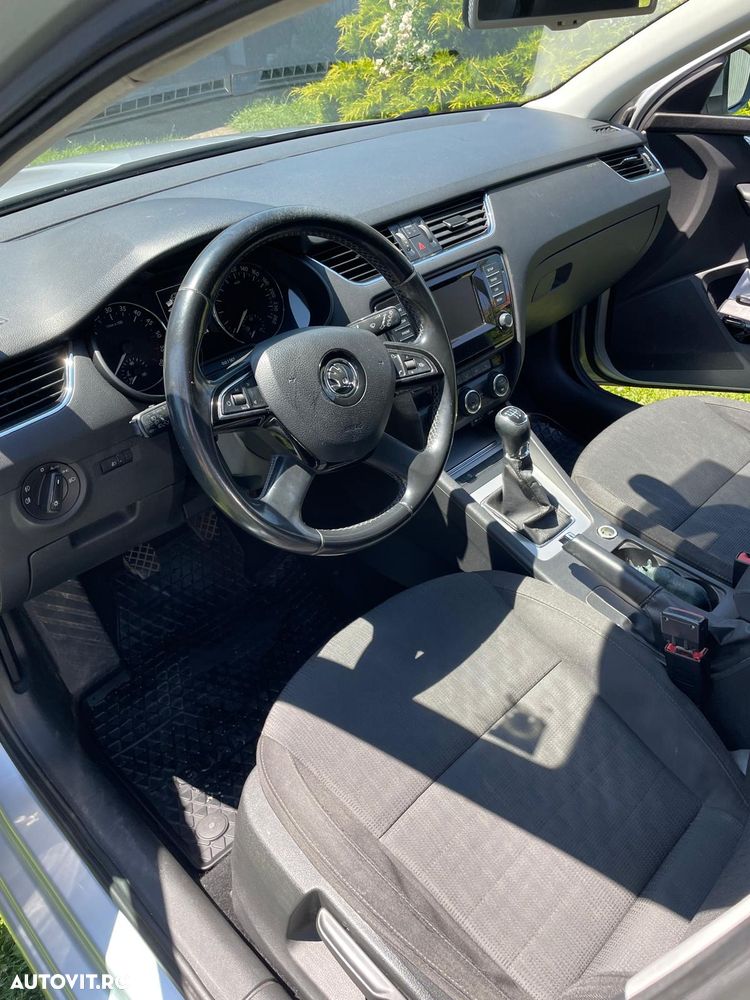Skoda Octavia 1.6 TDI Ambition - 8