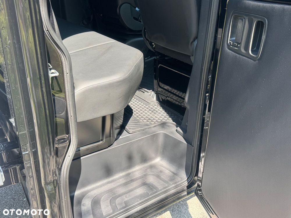 Mercedes-Benz Sprinter - 19