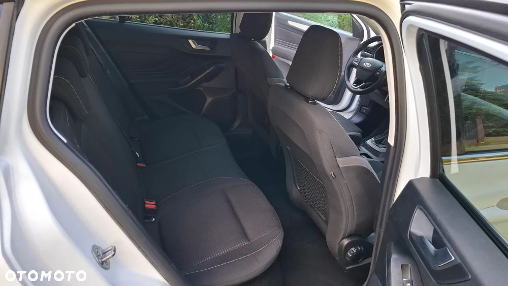 Ford Focus - 17