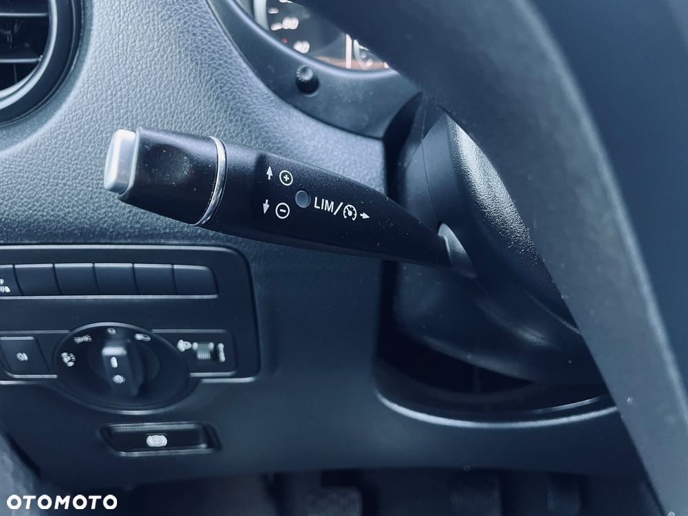 Mercedes-Benz Vito - 31