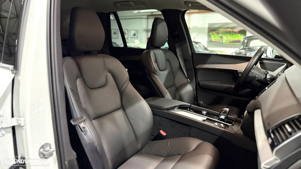 Volvo XC 90 T8 AWD Core - 19