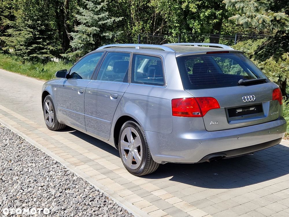 Audi A4 Avant 2.0 TDI DPF - 9