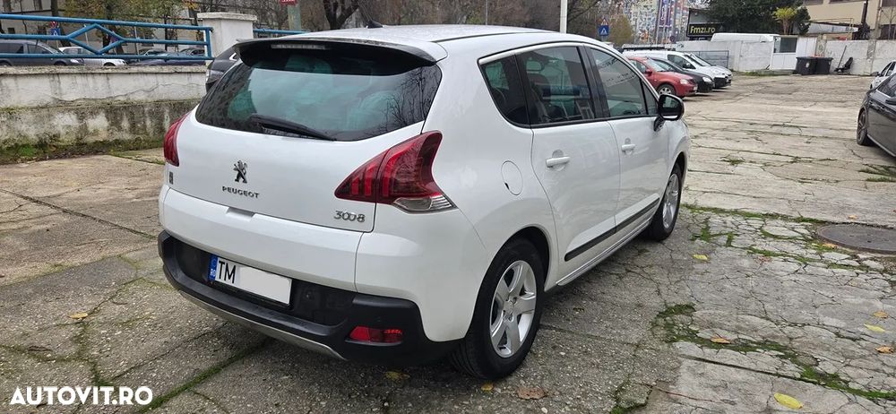 Peugeot 3008 Hybrid4 - 7