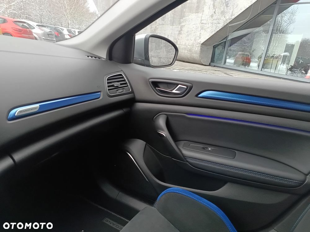Renault Megane ENERGY TCe 205 EDC GT - 23