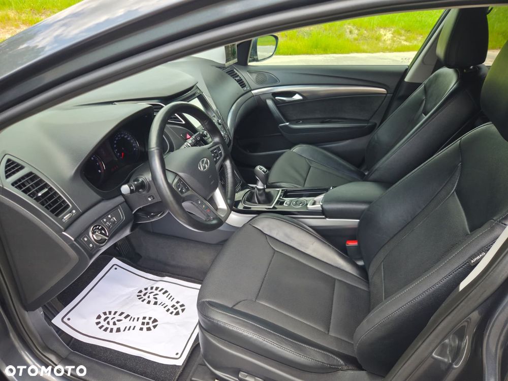 Hyundai i40 2.0 Premium - 13