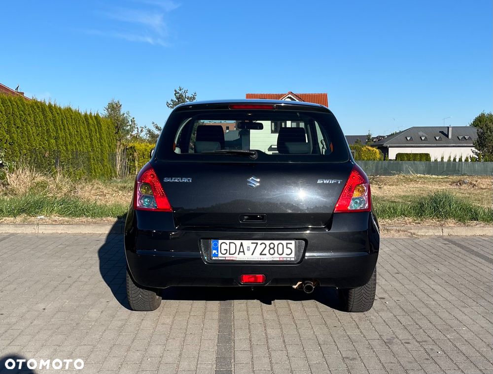 Suzuki Swift 1.3 Classic - 6