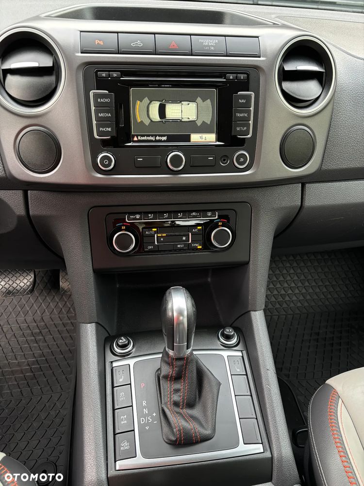 Volkswagen Amarok 2.0 BiTDI Autm Canyon - 15