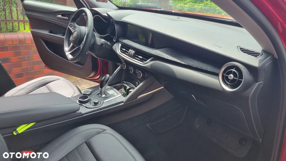 Alfa Romeo Stelvio 2.0 Turbo Q4 - 7