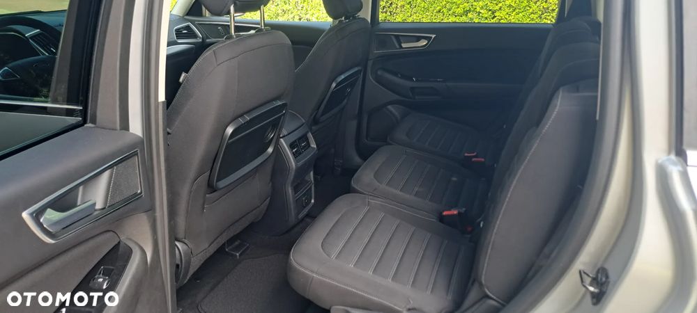 Ford Galaxy - 23