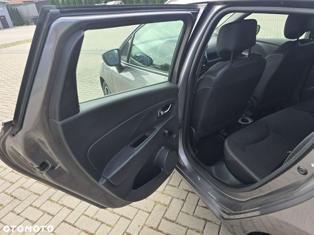 Renault Clio - 18