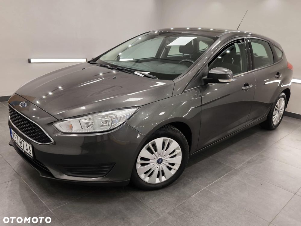 Ford Focus 1.0 EcoBoost Trend - 9