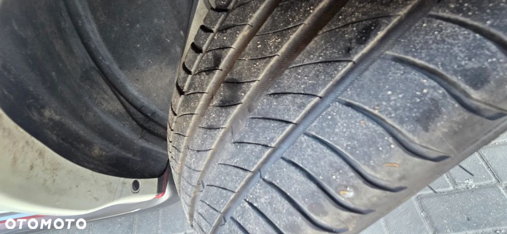 Nissan Juke 1.6 T Nismo 4x4 - 24