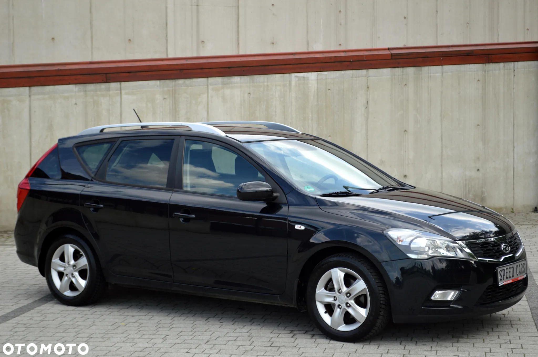Kia Ceed - 3