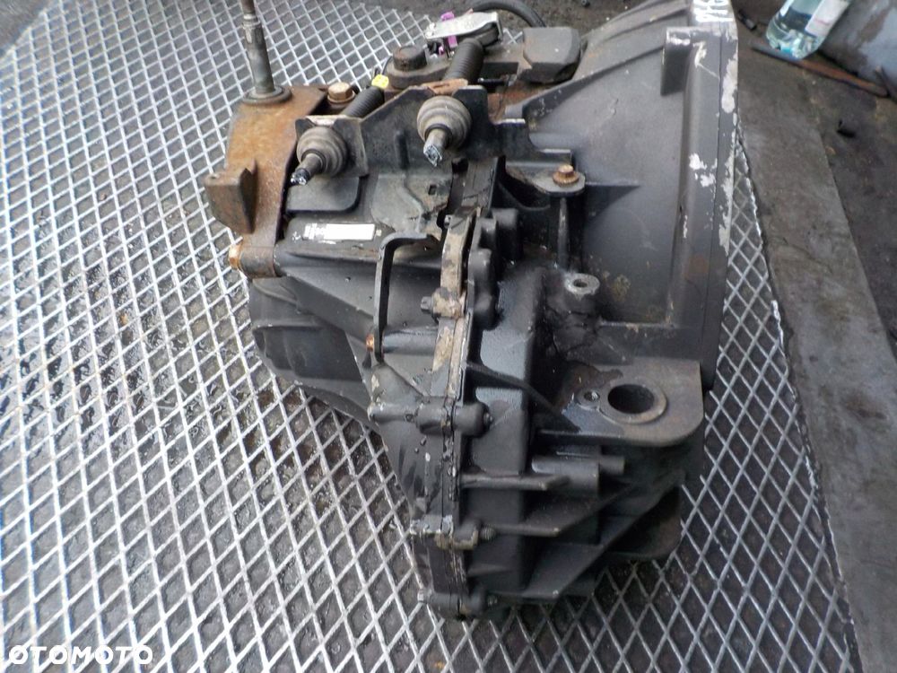 OPEL VIVARO I 2.0 DCI SKRZYNIA BIEGÓW PF6024 - 2