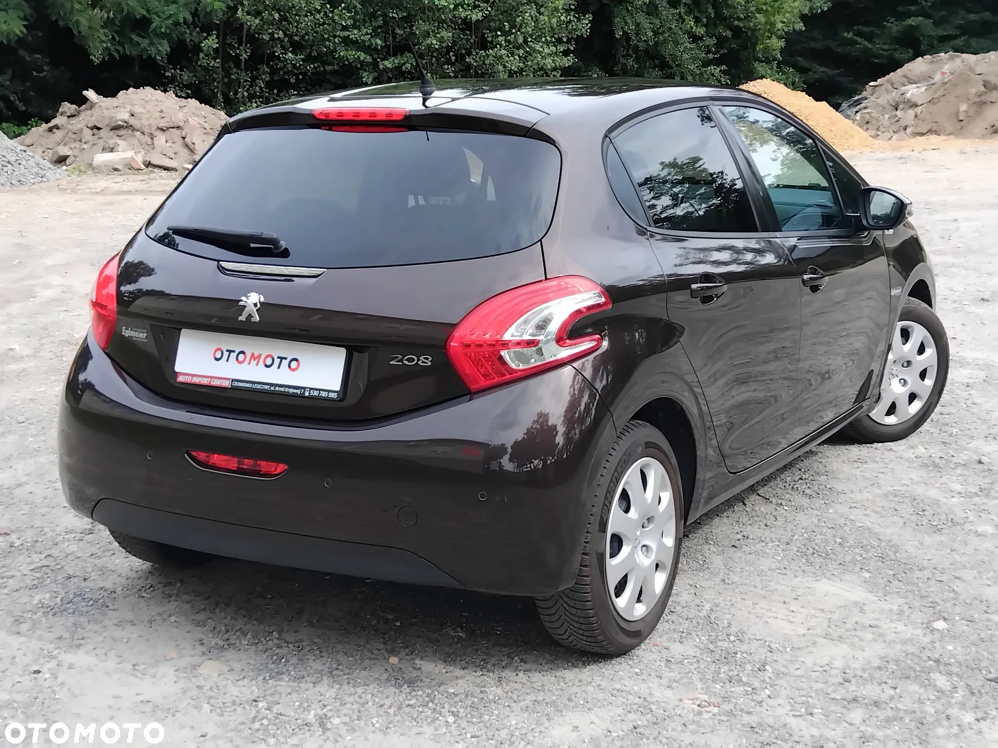 Peugeot 208 - 24