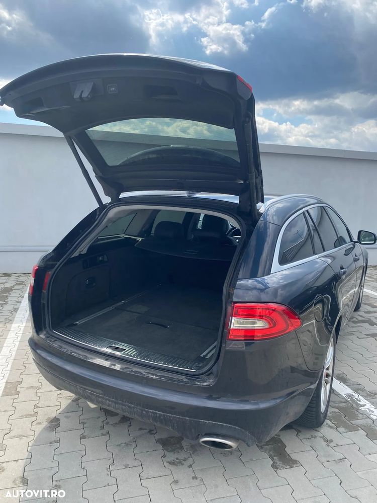 Jaguar XF 2.2D Premium Luxury - 7