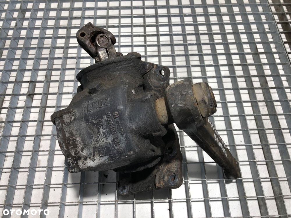 PRZEKŁADNIA KIEROWNICZA  MERCEDES-BENZ T1 Autobus (B601) 1977 - 1996 208 D 2.3 (601.371, 601.372, - 5