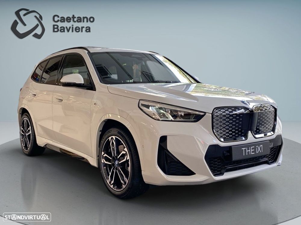 BMW iX1 xDrive30 Pack Desportivo M - 29
