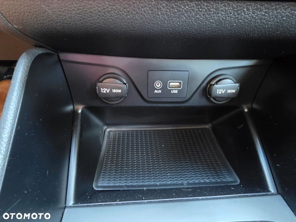 Hyundai Tucson 1.6 Turbo 2WD Navi - 28