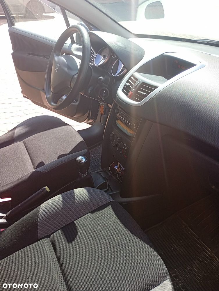 Peugeot 207 1.4 Access - 19