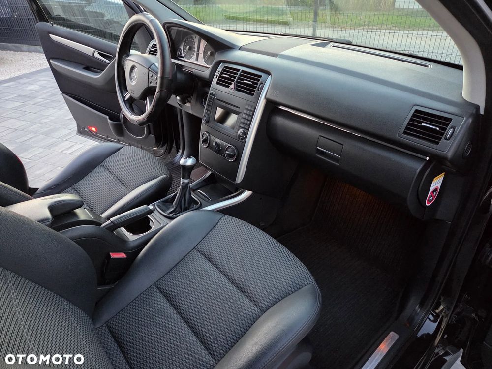 Mercedes-Benz Klasa B 200 CDI DPF - 22