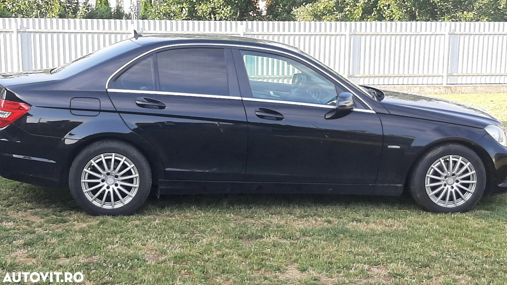 Mercedes-Benz C - 16