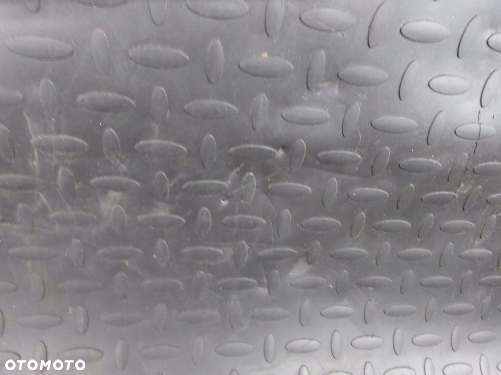 podłoga mata dywan bagażnika TOYOTA AURIS II KOMBI - 9