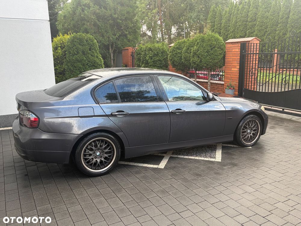 BMW Seria 3 2006 photo 3