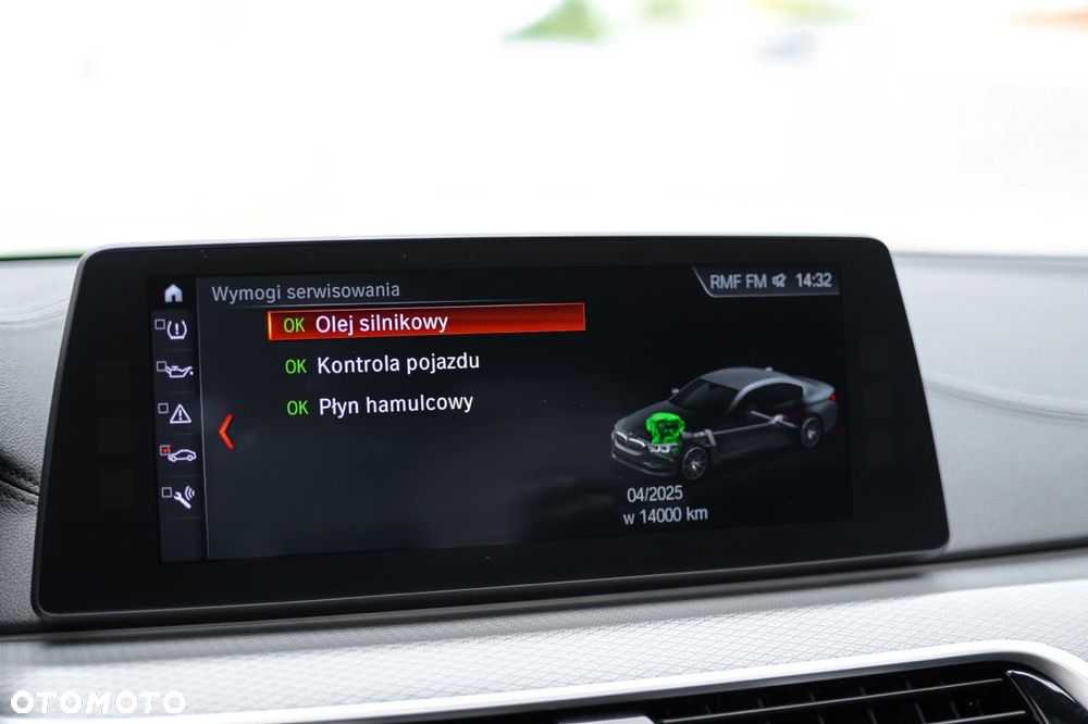 BMW Seria 5 540i xDrive Sport Line - 17