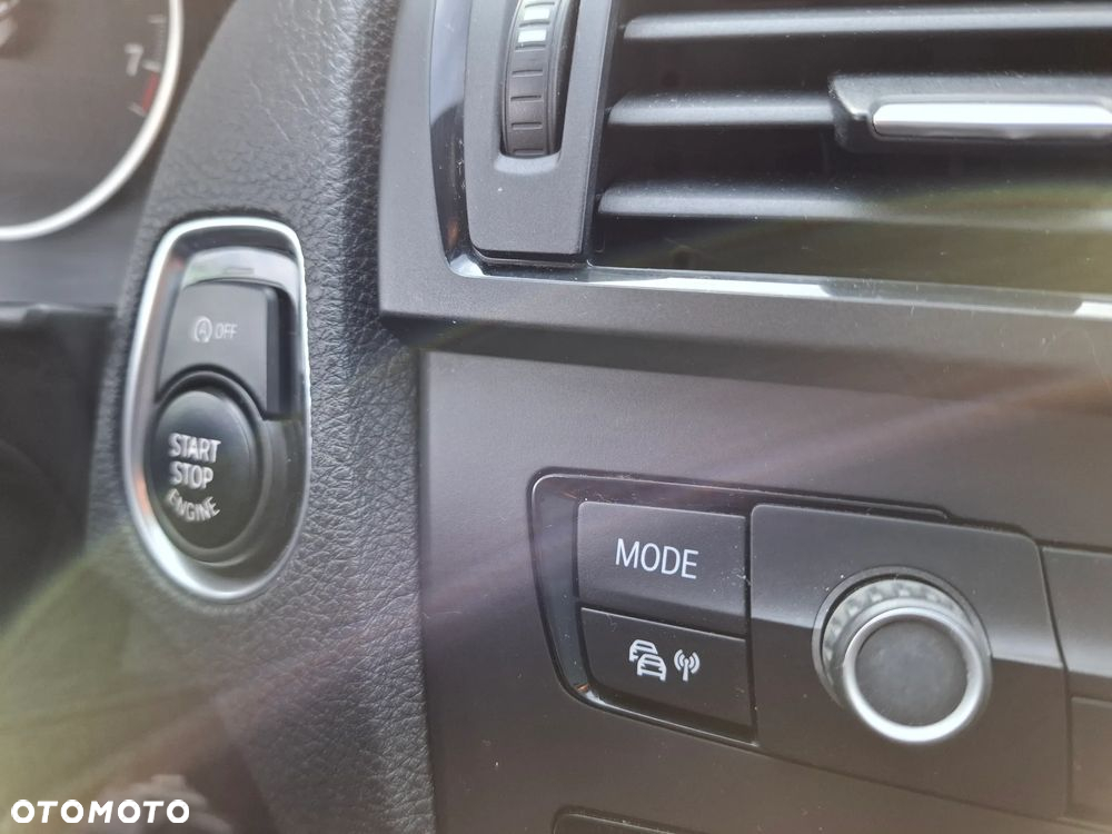 BMW Seria 1 116i Sport Line - 38
