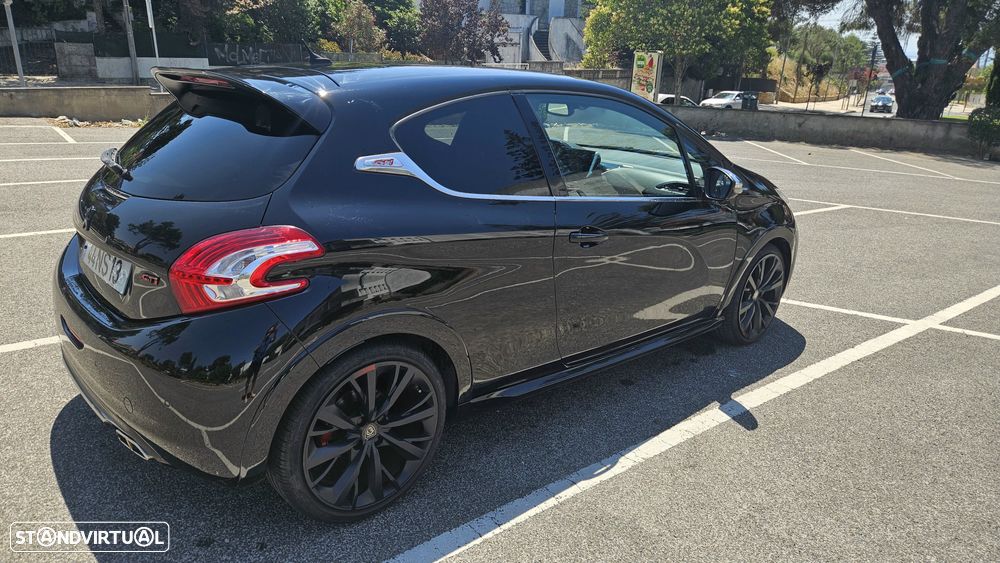 Peugeot 208 1.6 THP GTi - 15