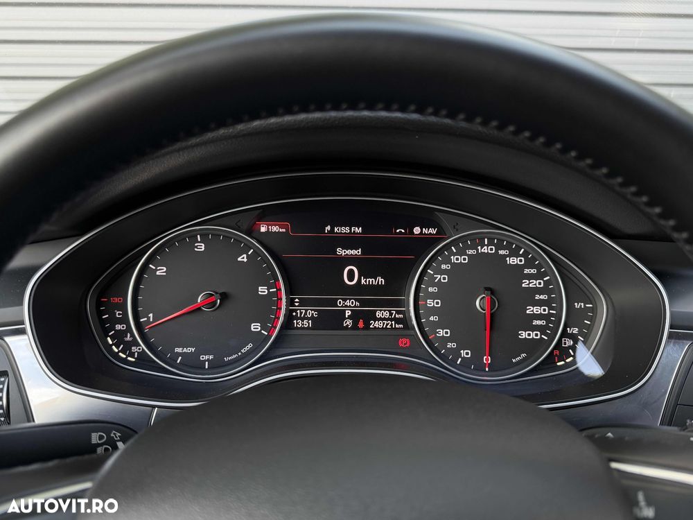 Audi A6 Avant 2.0 TDI quattro S tronic - 24