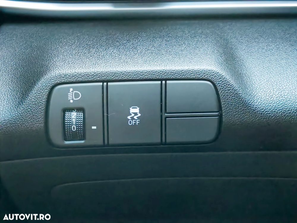 Hyundai Elantra 1.6 l 123 CP CVT Exclusive - 27