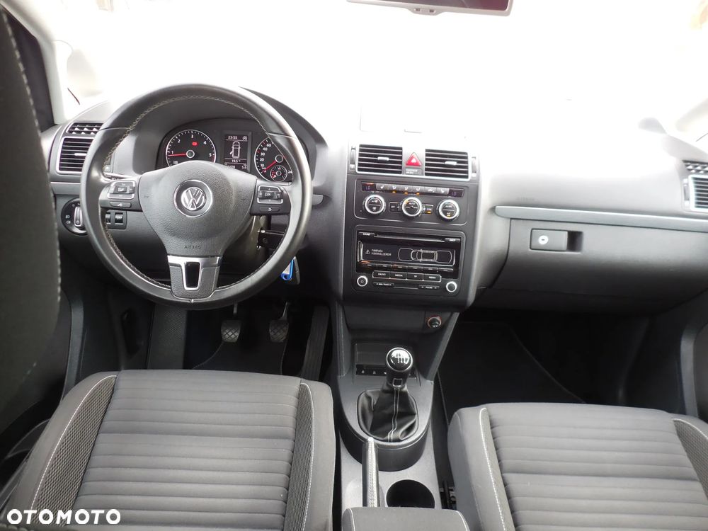 Volkswagen Touran 2.0 TDI DPF BlueMotion Technology Comfortline - 15