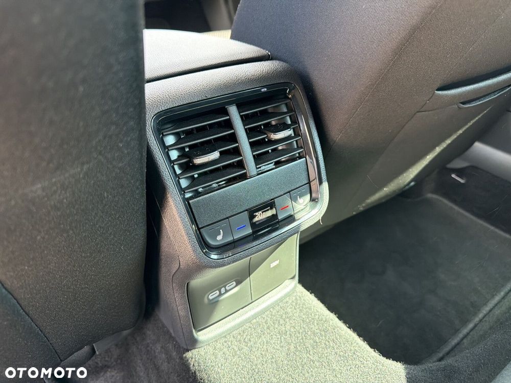 Skoda Octavia 2.0 TDI Ambition DSG - 30