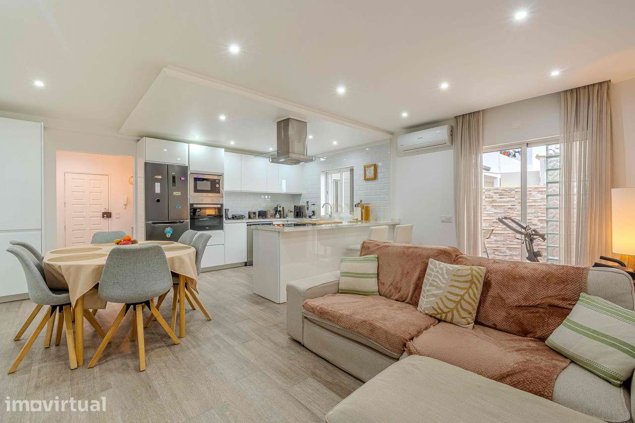 Apartamento T2 Renovado com 2 lugares de garagem - Tunes - Grande imagem: 5/32