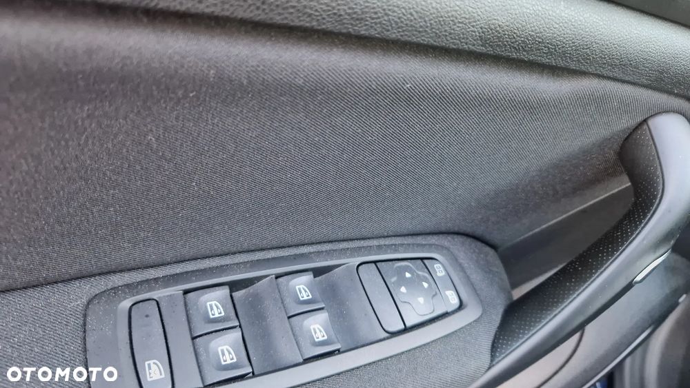 Renault Megane ENERGY dCi 110 EDC LIMITED - 13