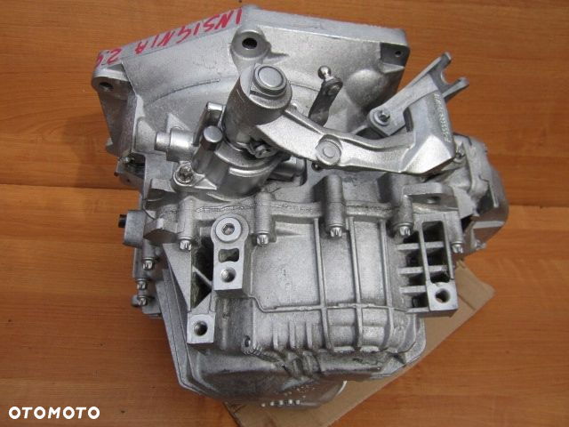 OPEL INSIGNIA 2.0 CDTI 130 KM SKRZYNIA M32 6 biegów sprawdzona - trzysta - 15