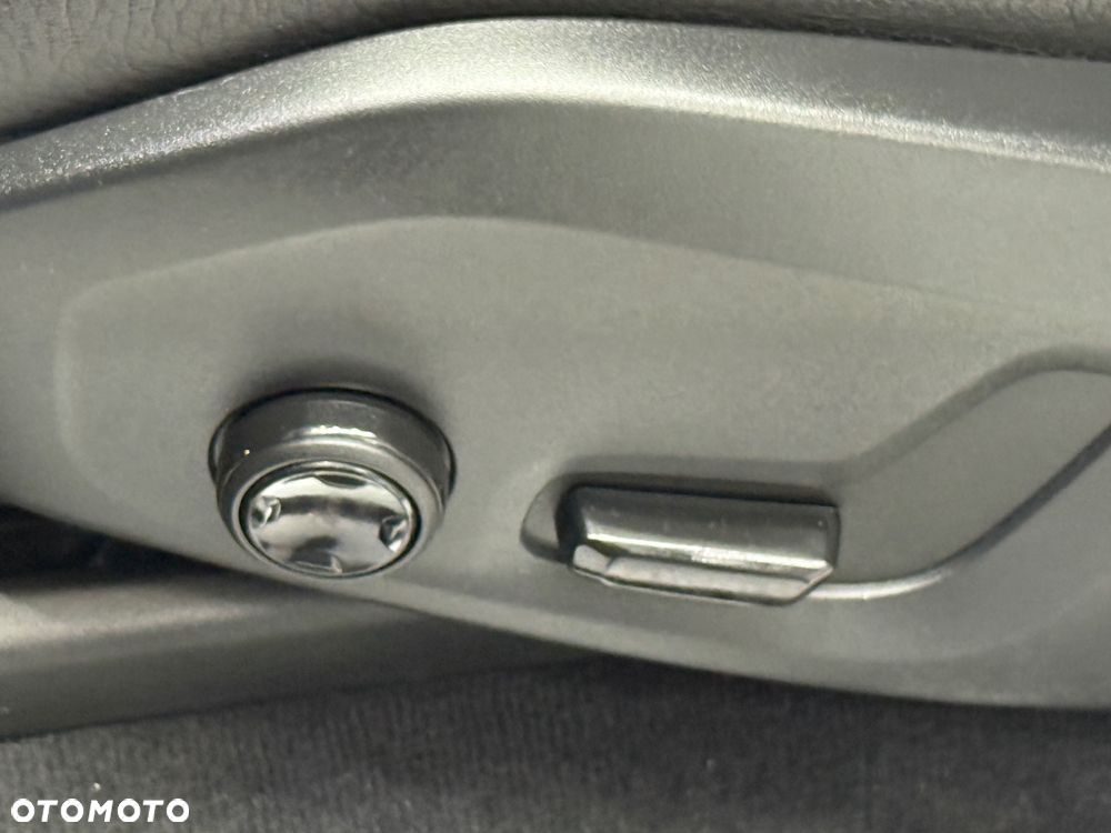 Volvo XC 90 D5 AWD Geartronic Momentum - 20