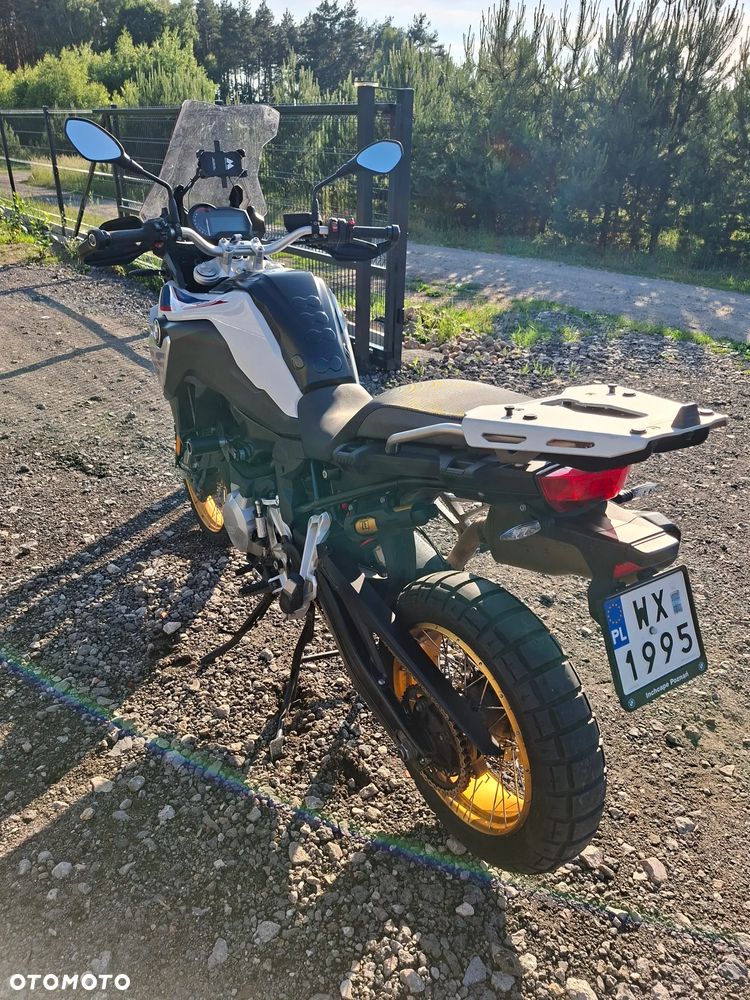 BMW F - 4