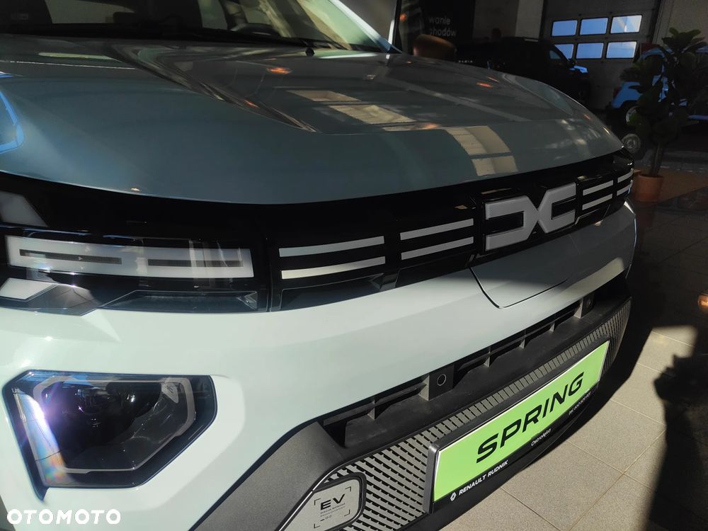 Dacia Spring Electric 24.3kWh 100 Extreme - 8