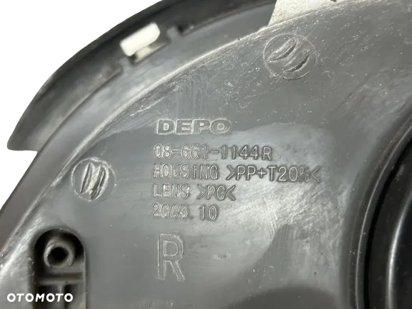 Fiat Idea Multipla Lift 04-12r 08-661-1144R  51747604 /  Ford Focus MK1 02 Lift Lampa prawy przód reflektor prawy 2M51-13W029-BD / HYUNDAI Atos Prime 92202-055 99>03 Tania wysyłka 10 zł - 5