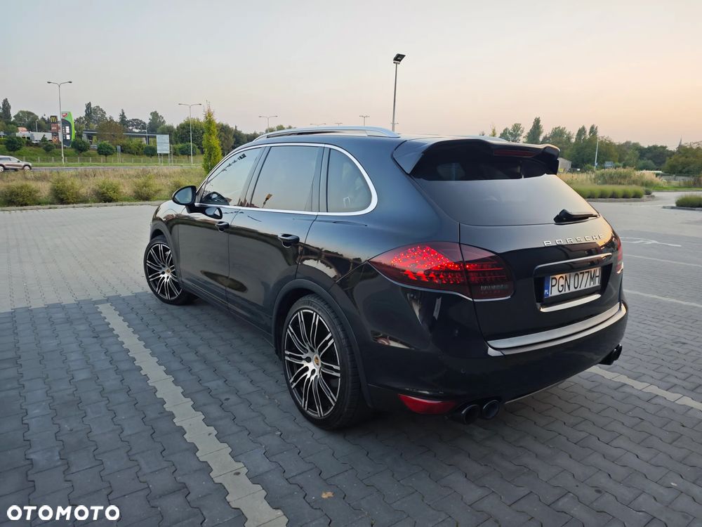 Porsche Cayenne S - 10